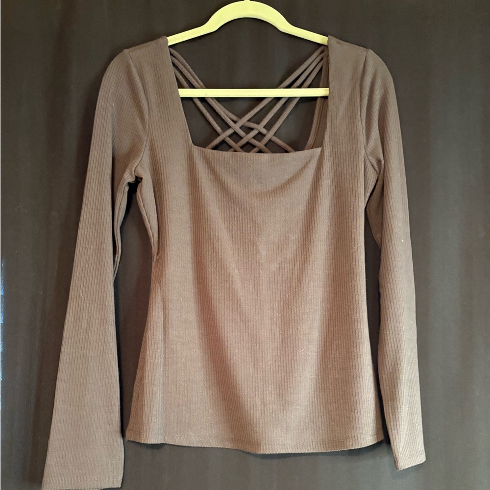 Gray criss cross back shirt